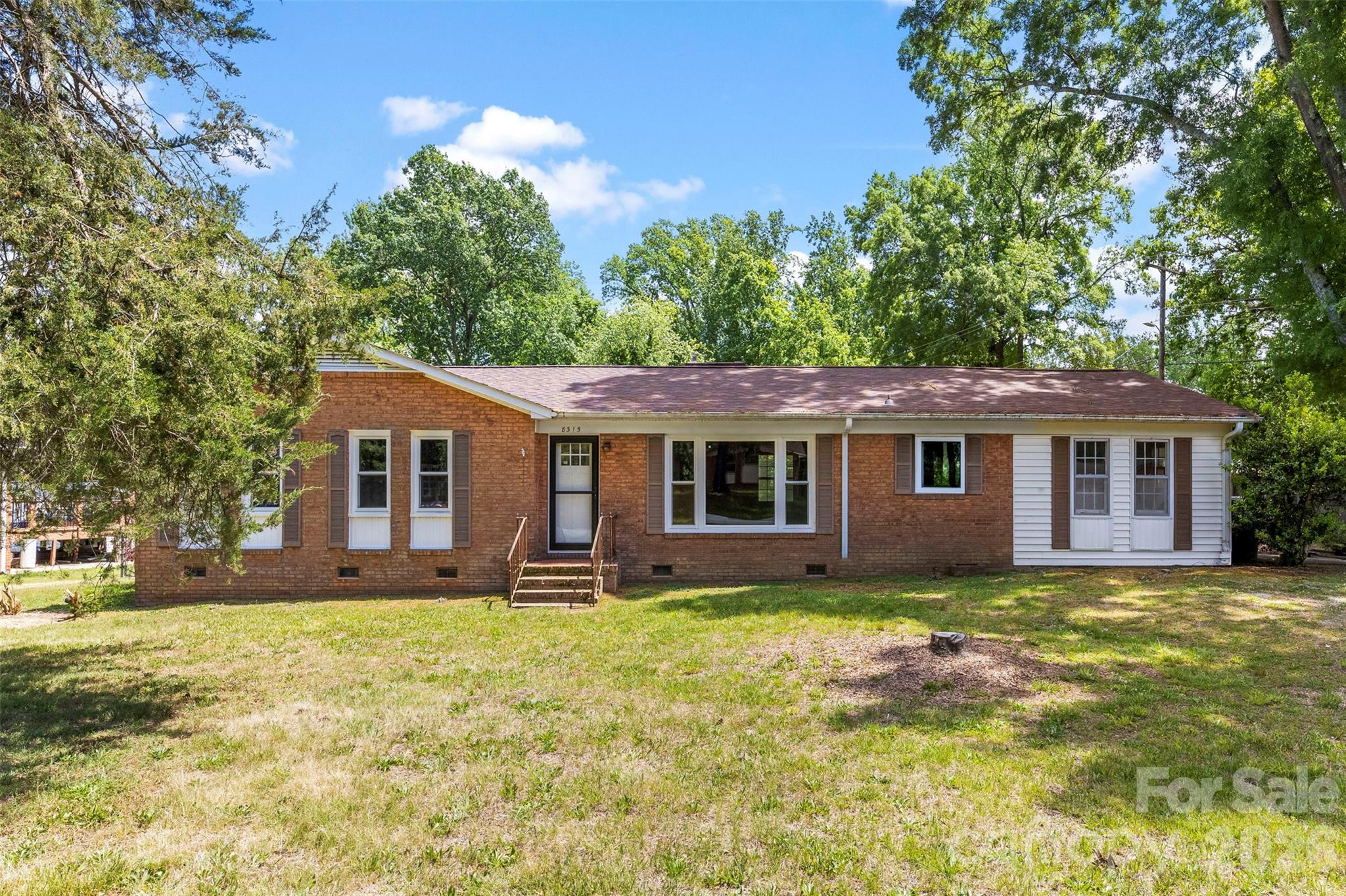 8315 Westbourne Drive Charlotte NC 28216