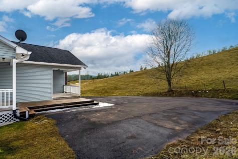 7215 Highway 421 Highway N Vilas NC 28692