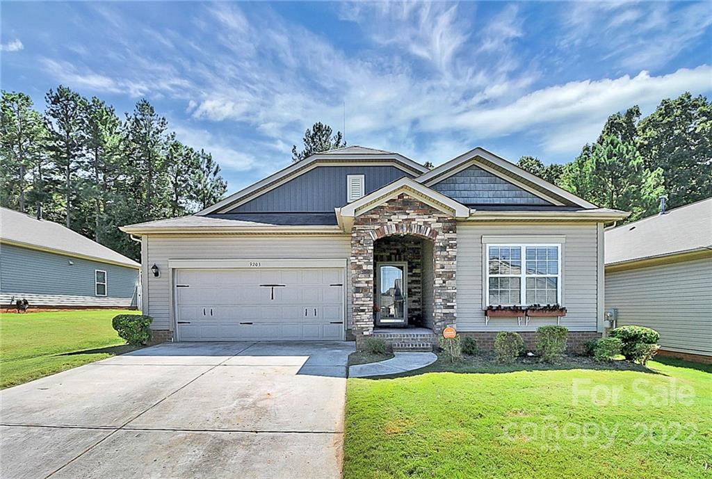 9203 Aubrac Lane Charlotte NC 28213