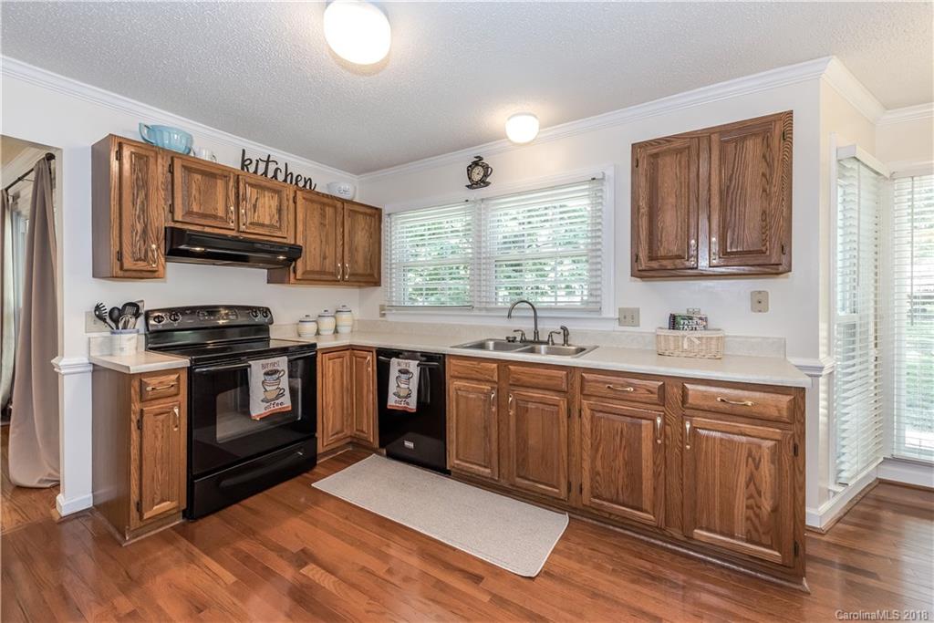 7114 Kinsmore Lane Charlotte NC 28269