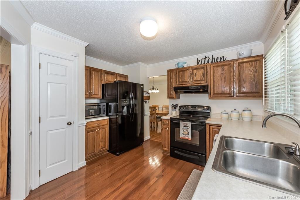 7114 Kinsmore Lane Charlotte NC 28269