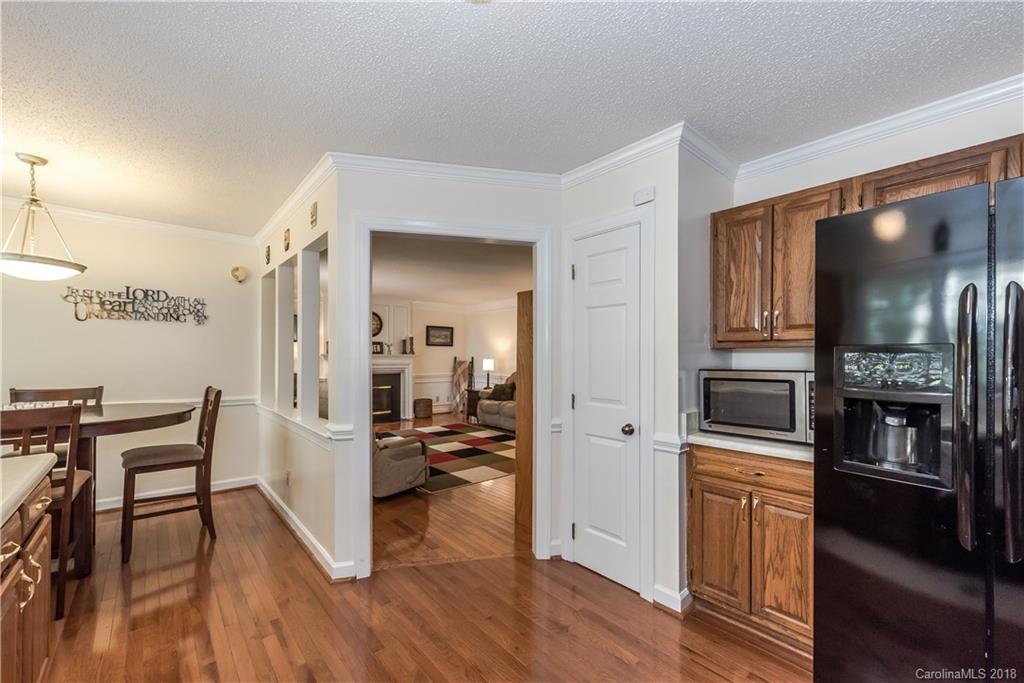 7114 Kinsmore Lane Charlotte NC 28269