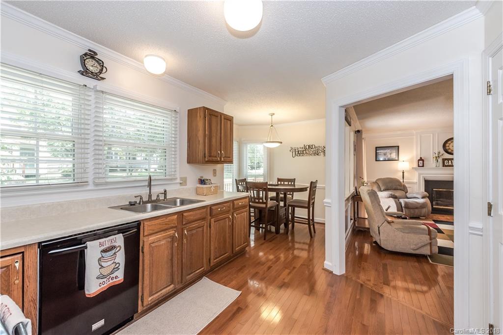 7114 Kinsmore Lane Charlotte NC 28269