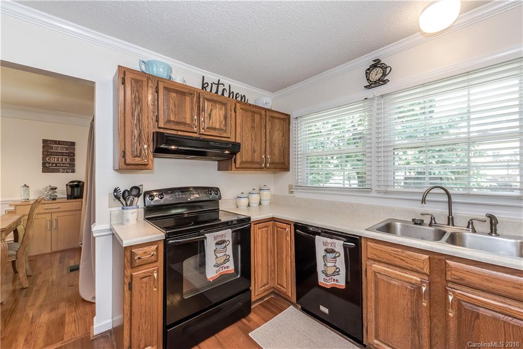 7114 Kinsmore Lane Charlotte NC 28269