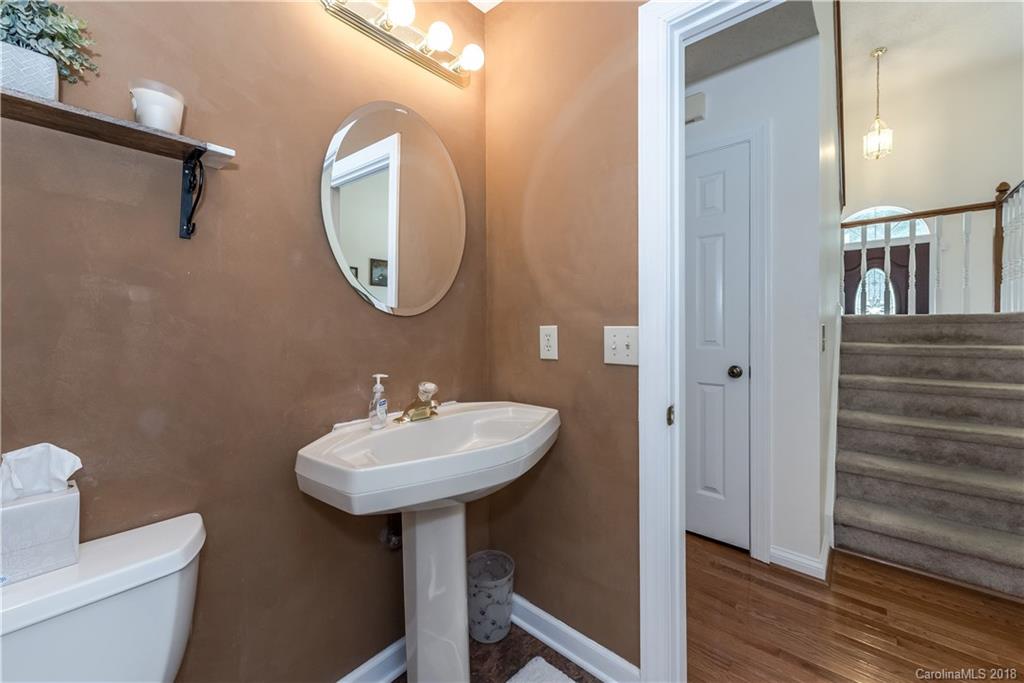 7114 Kinsmore Lane Charlotte NC 28269