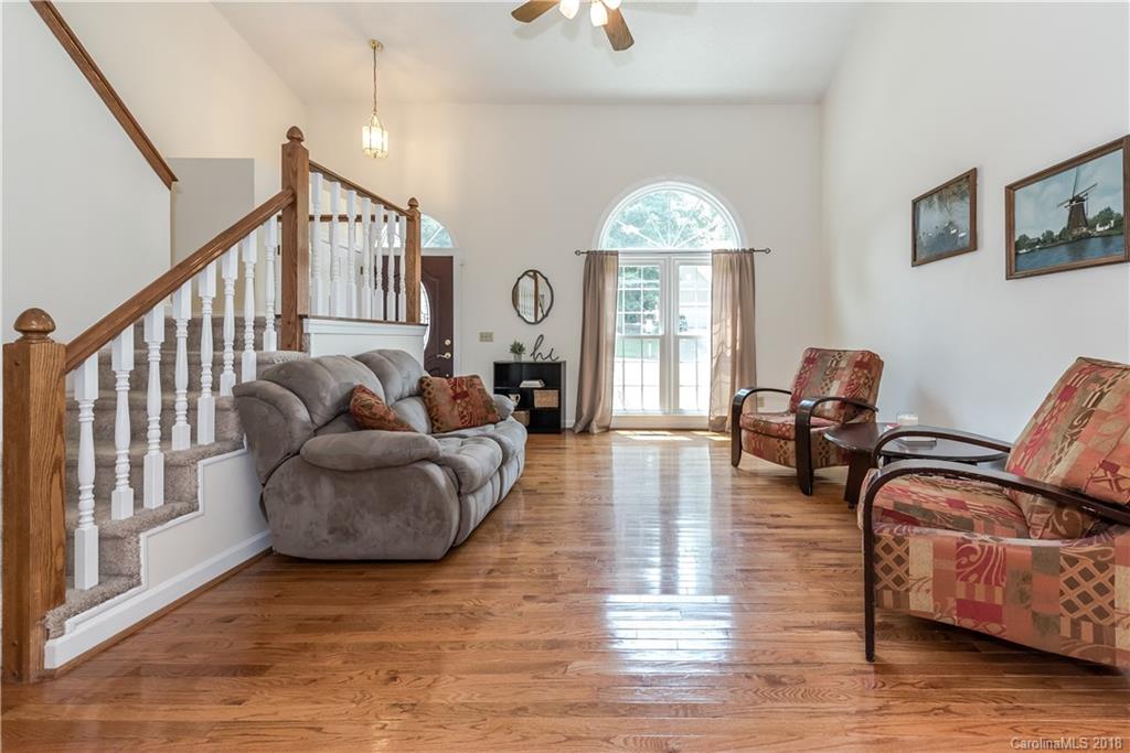 7114 Kinsmore Lane Charlotte NC 28269