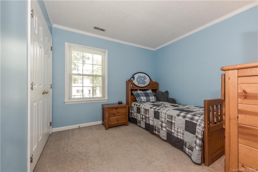 7114 Kinsmore Lane Charlotte NC 28269
