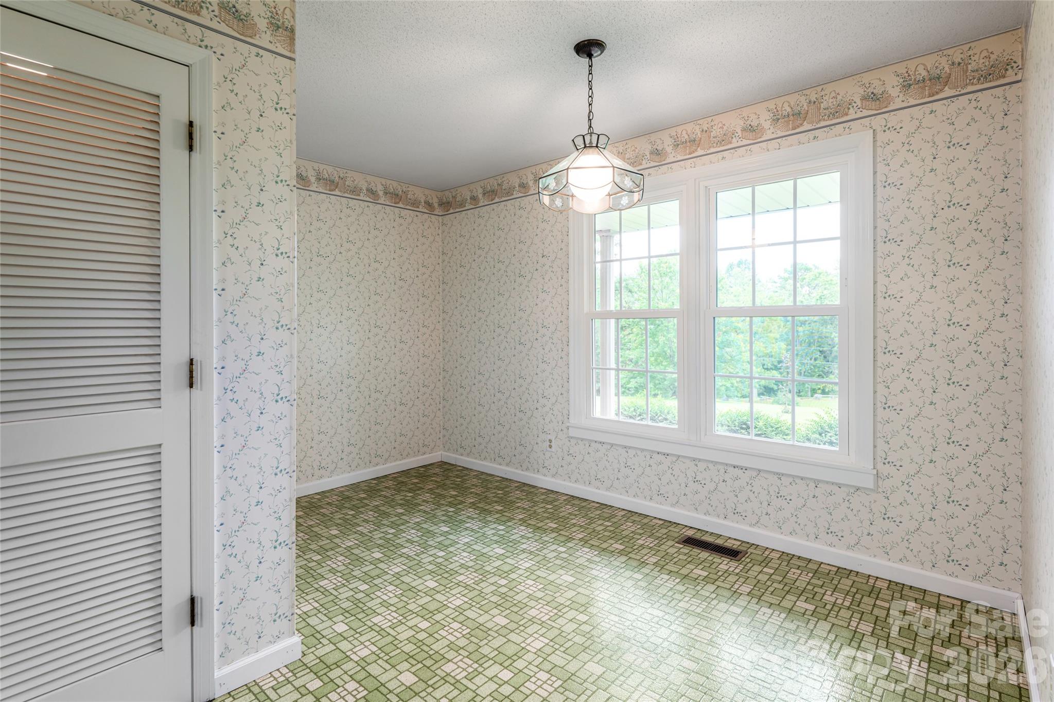 15 Lackey Lane Asheville NC 28804