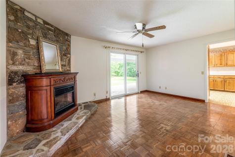 15 Lackey Lane Asheville NC 28804