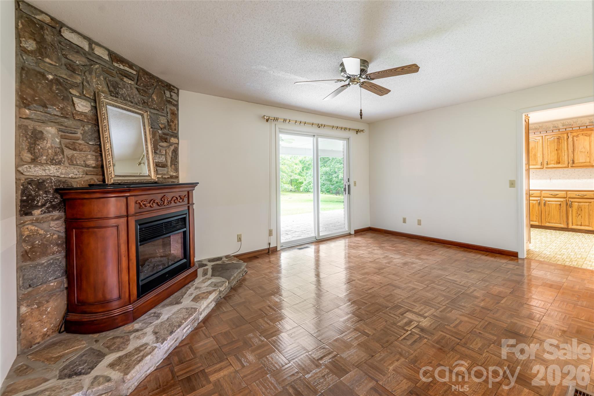 15 Lackey Lane Asheville NC 28804