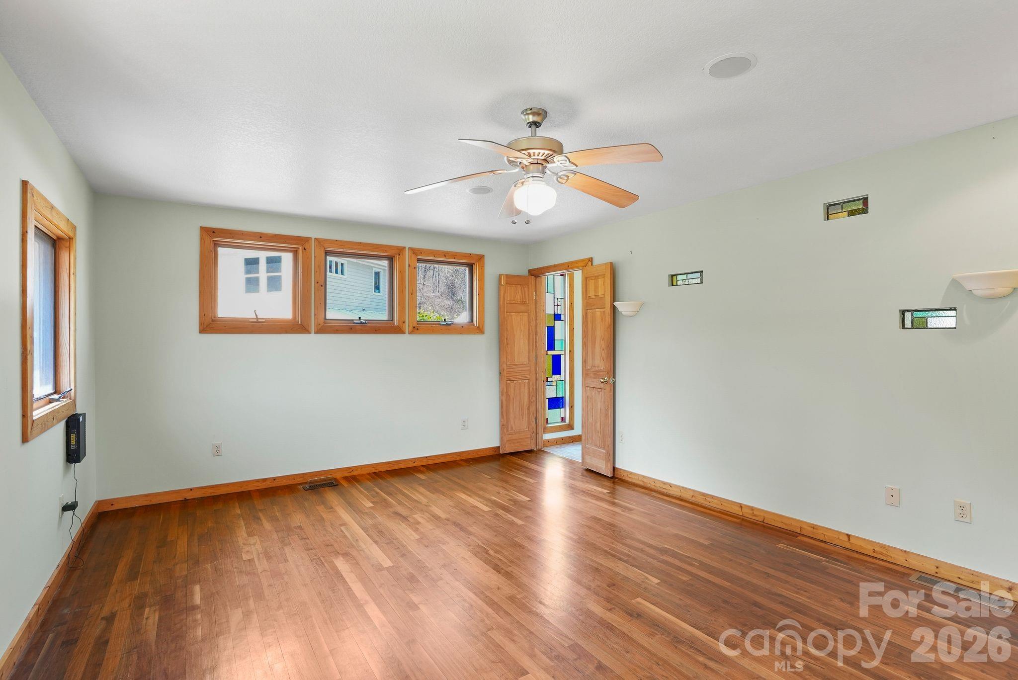 310 Burr Ridge Marshall NC 28753