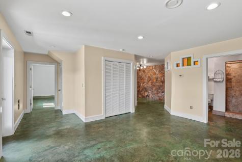 310 Burr Ridge Marshall NC 28753