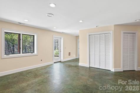 310 Burr Ridge Marshall NC 28753