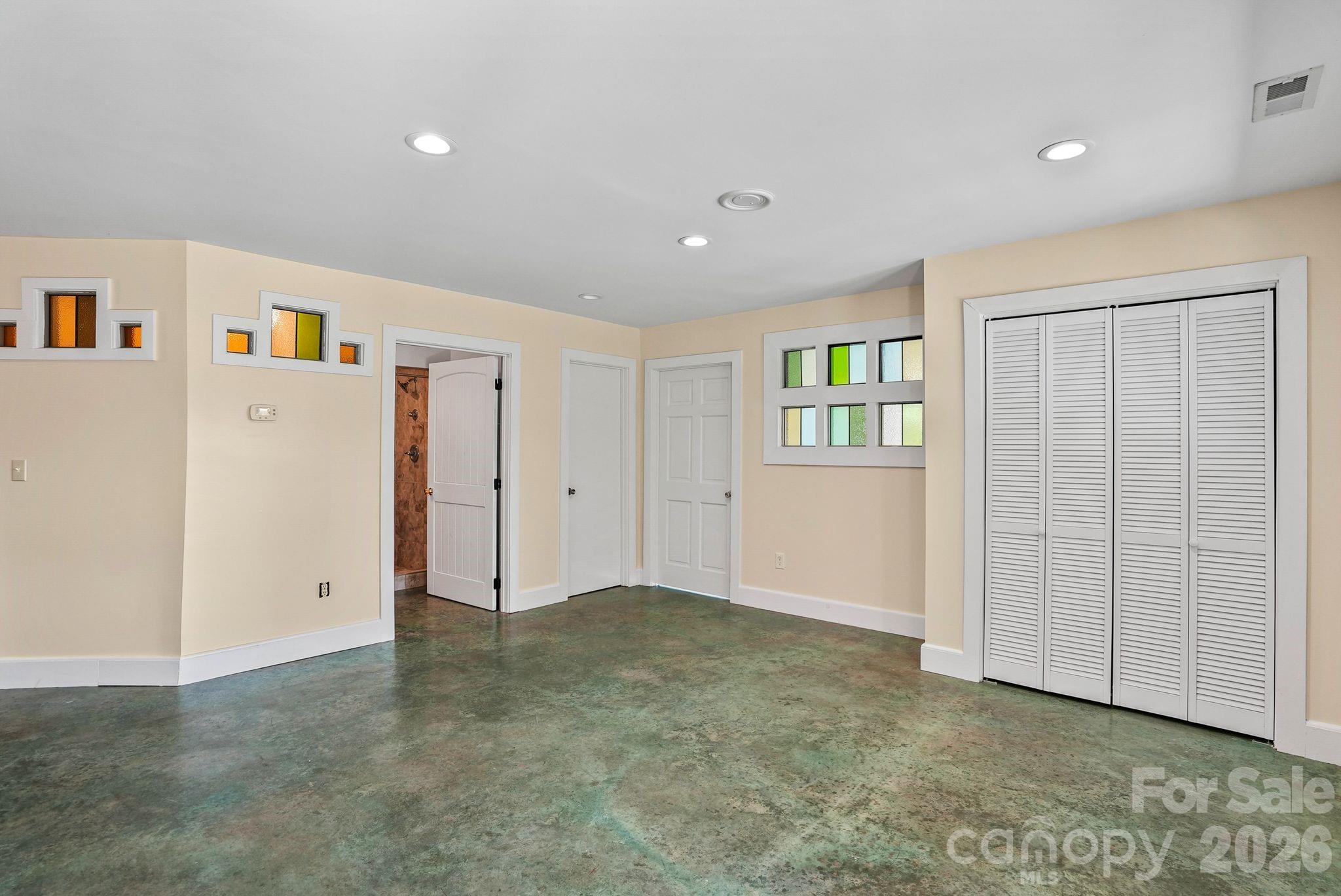 310 Burr Ridge Marshall NC 28753