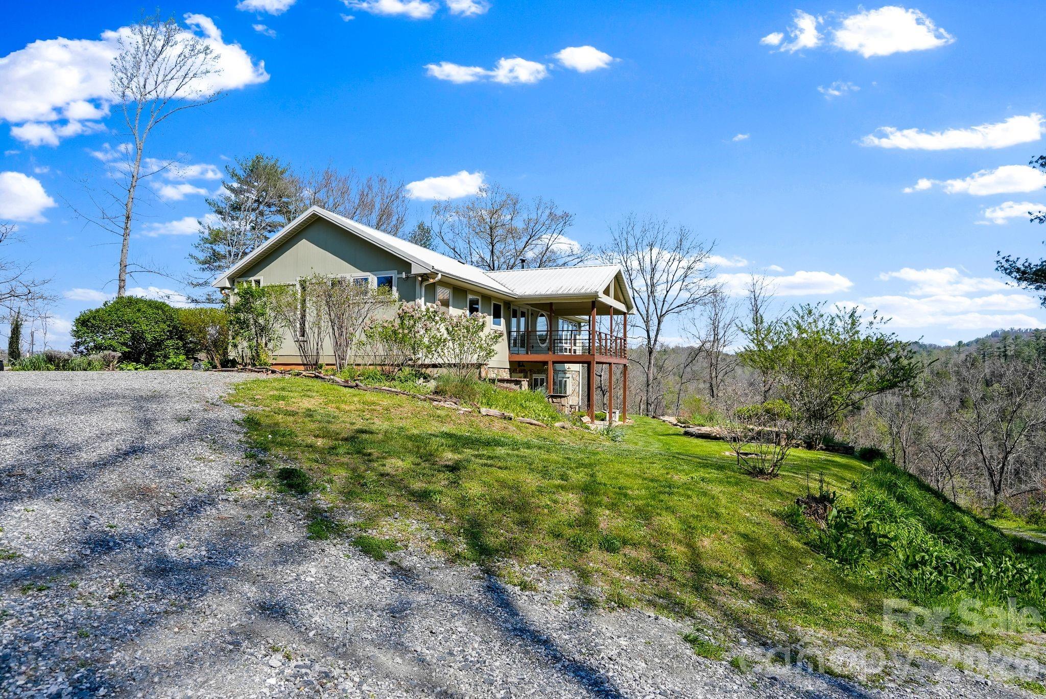 310 Burr Ridge Marshall NC 28753