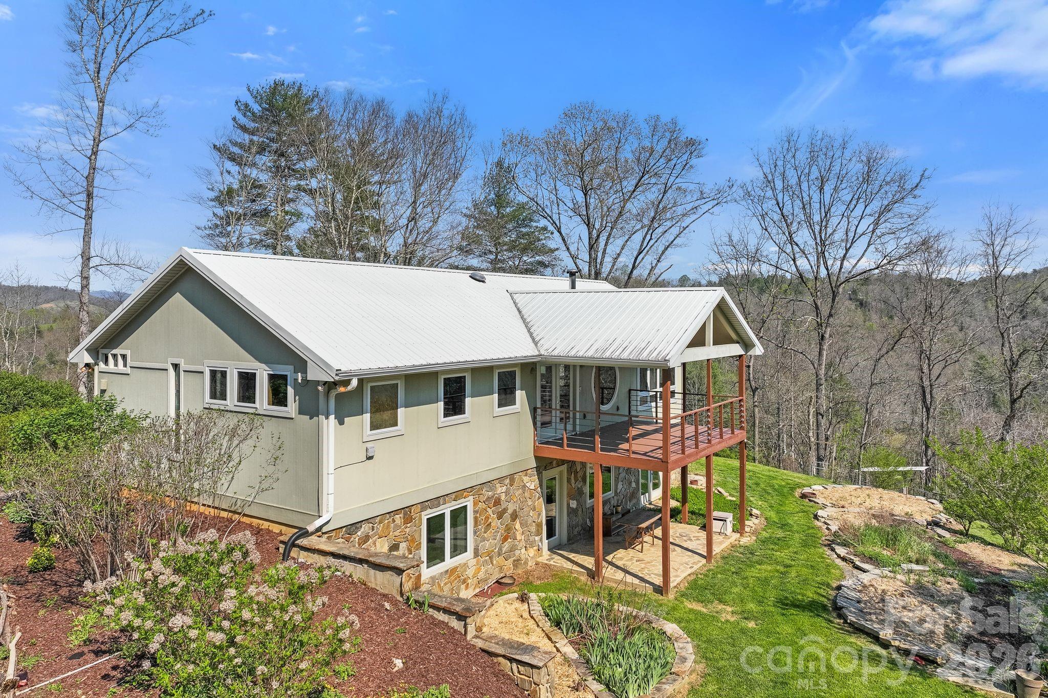 310 Burr Ridge Marshall NC 28753