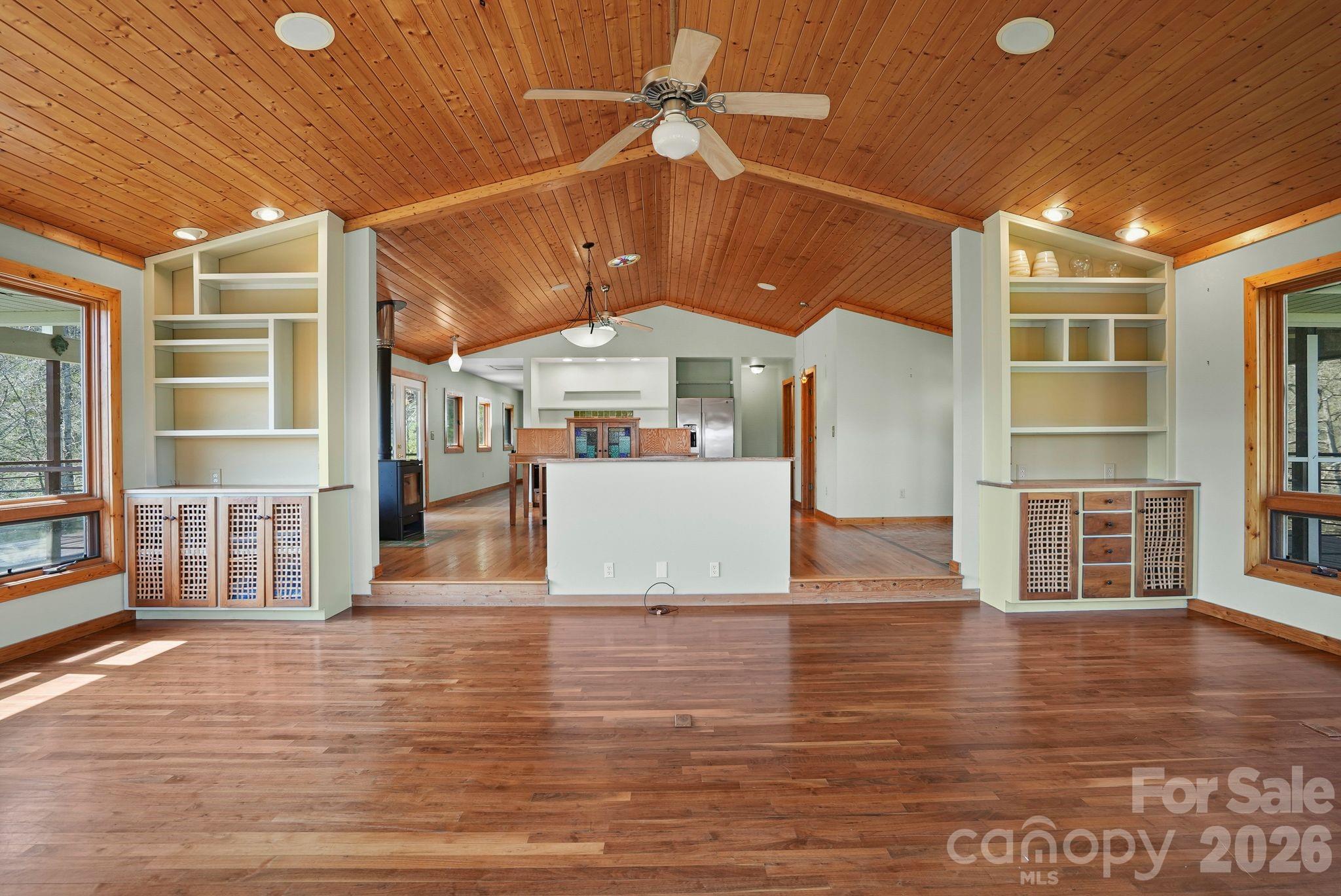 310 Burr Ridge Marshall NC 28753