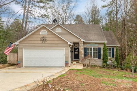 33 Red Fox Lane Brevard NC 28712