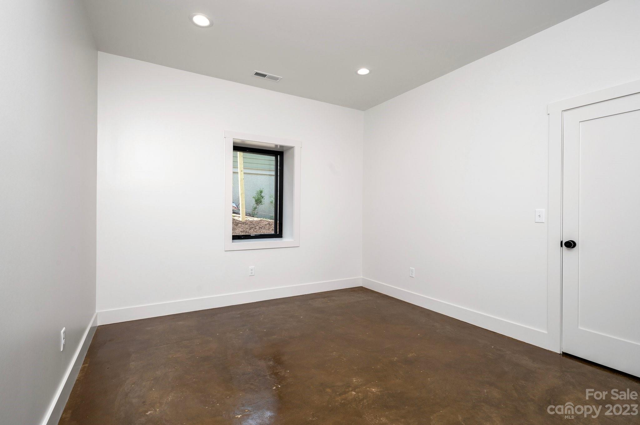 104 Deaver Street Asheville NC 28806