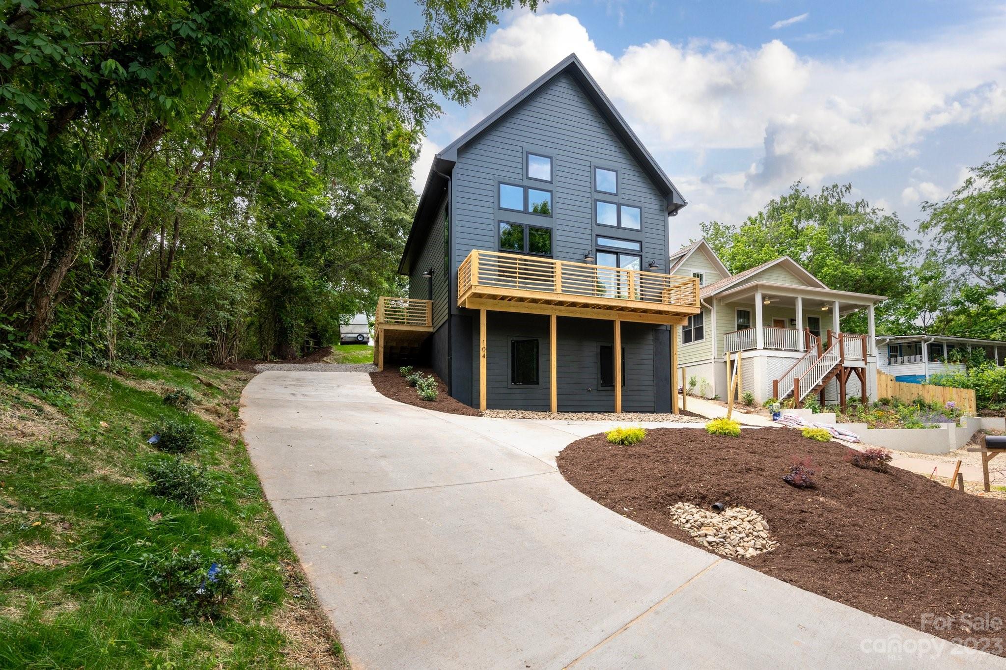 104 Deaver Street Asheville NC 28806