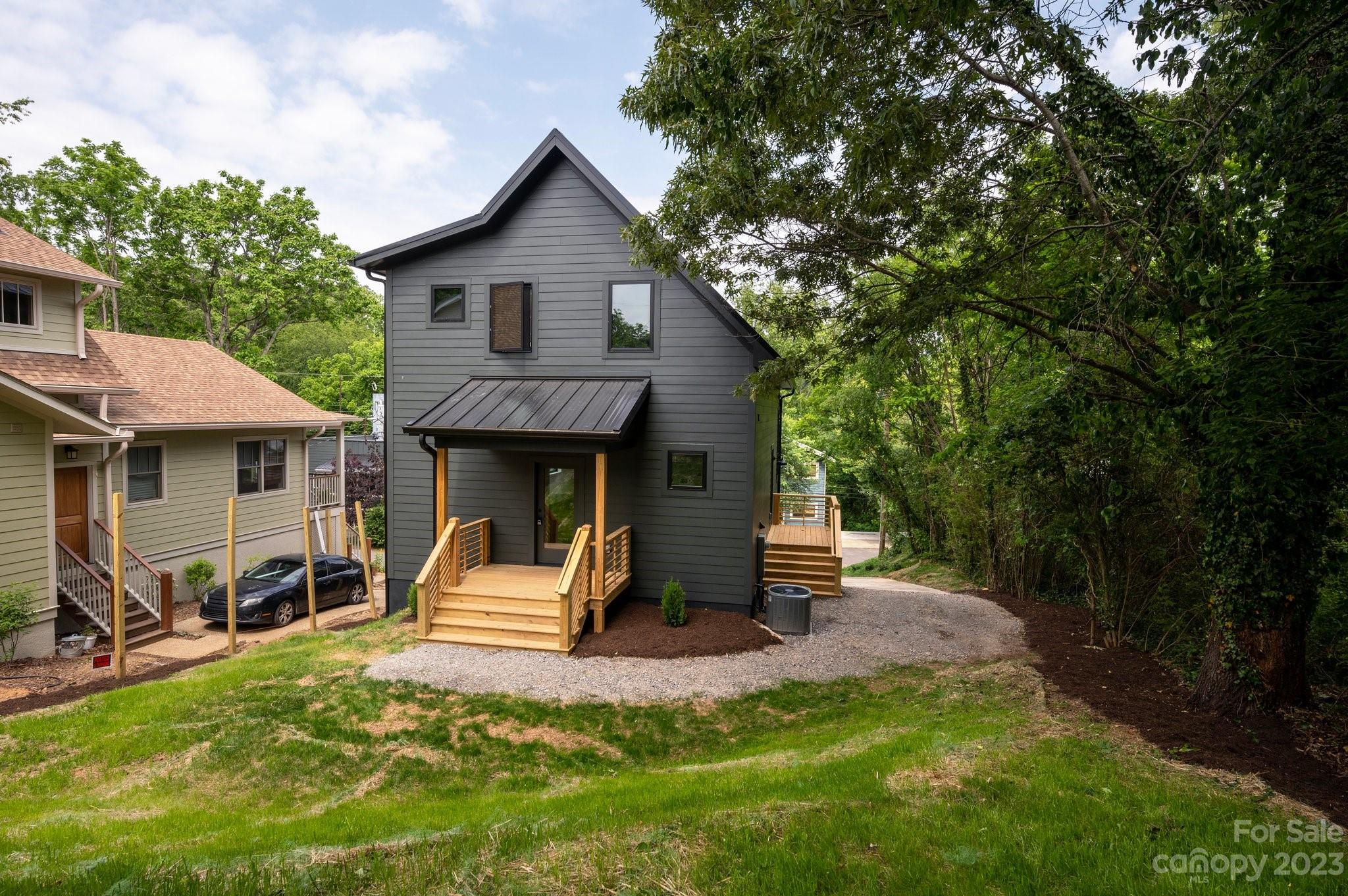 104 Deaver Street Asheville NC 28806