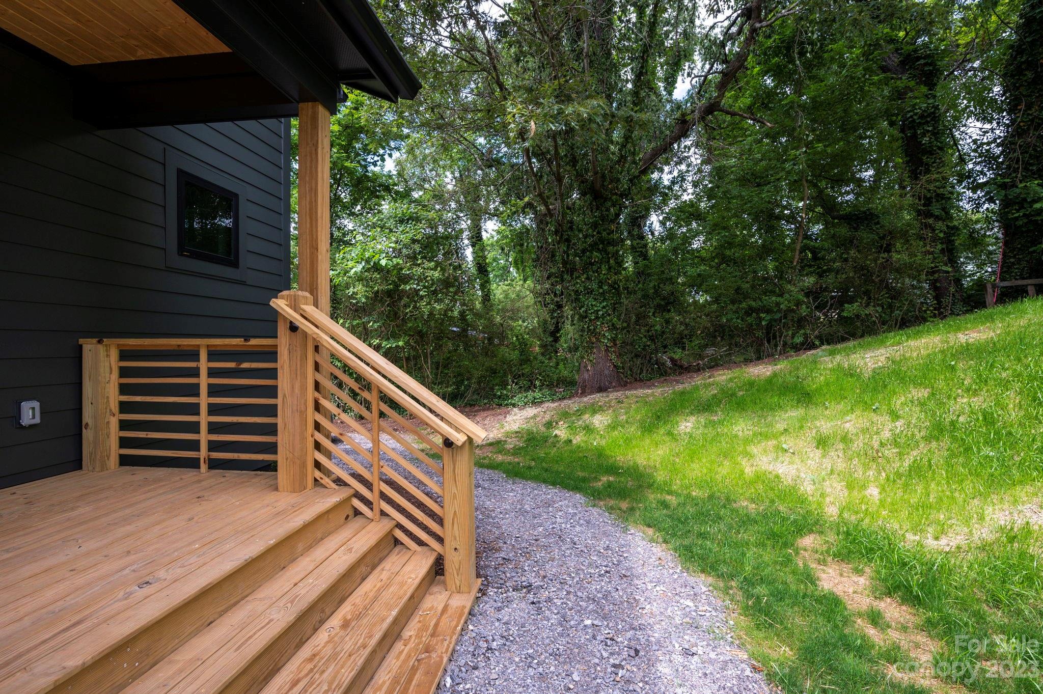 104 Deaver Street Asheville NC 28806