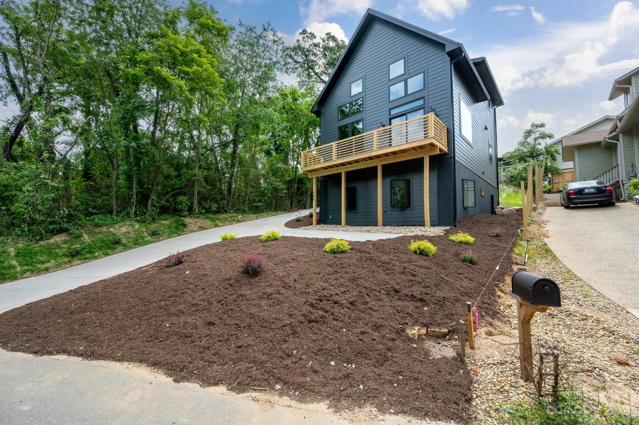 104 Deaver Street Asheville NC 28806