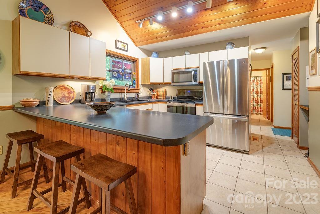 18 Brandywine Lane Asheville NC 28805