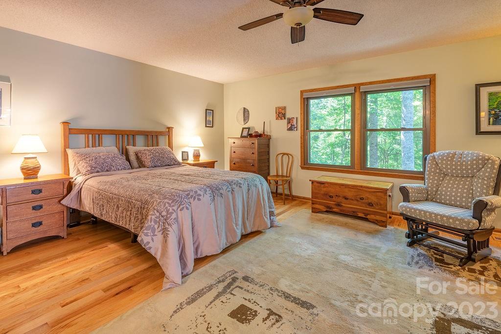 18 Brandywine Lane Asheville NC 28805