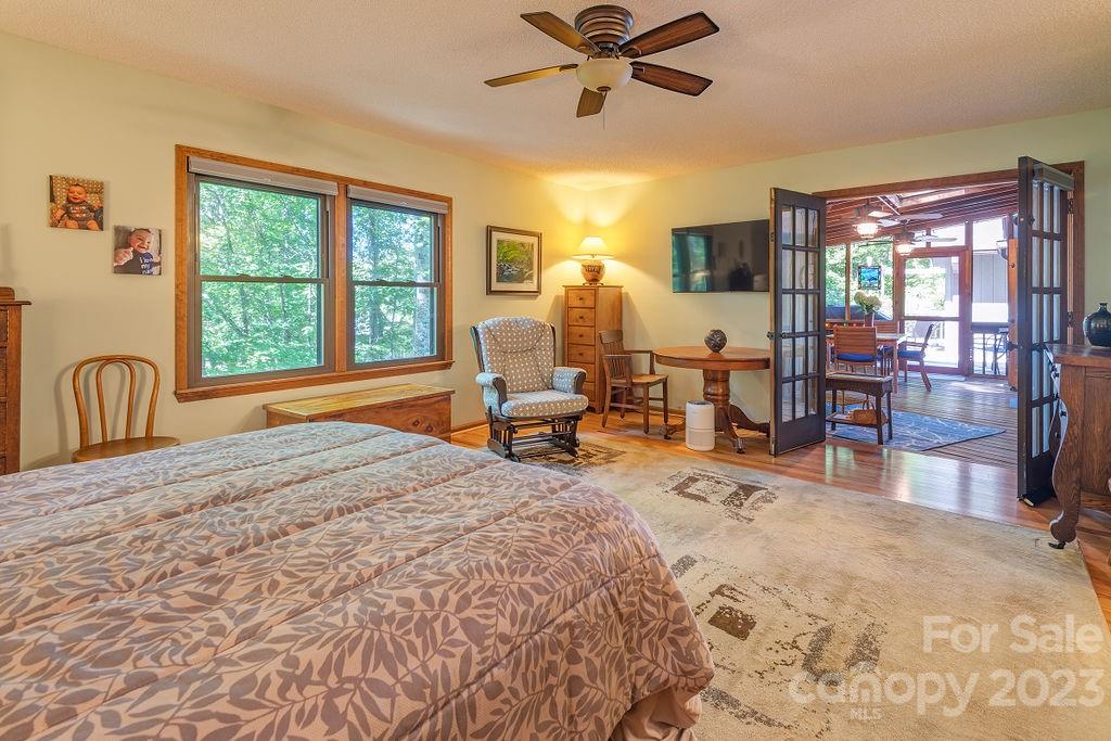 18 Brandywine Lane Asheville NC 28805