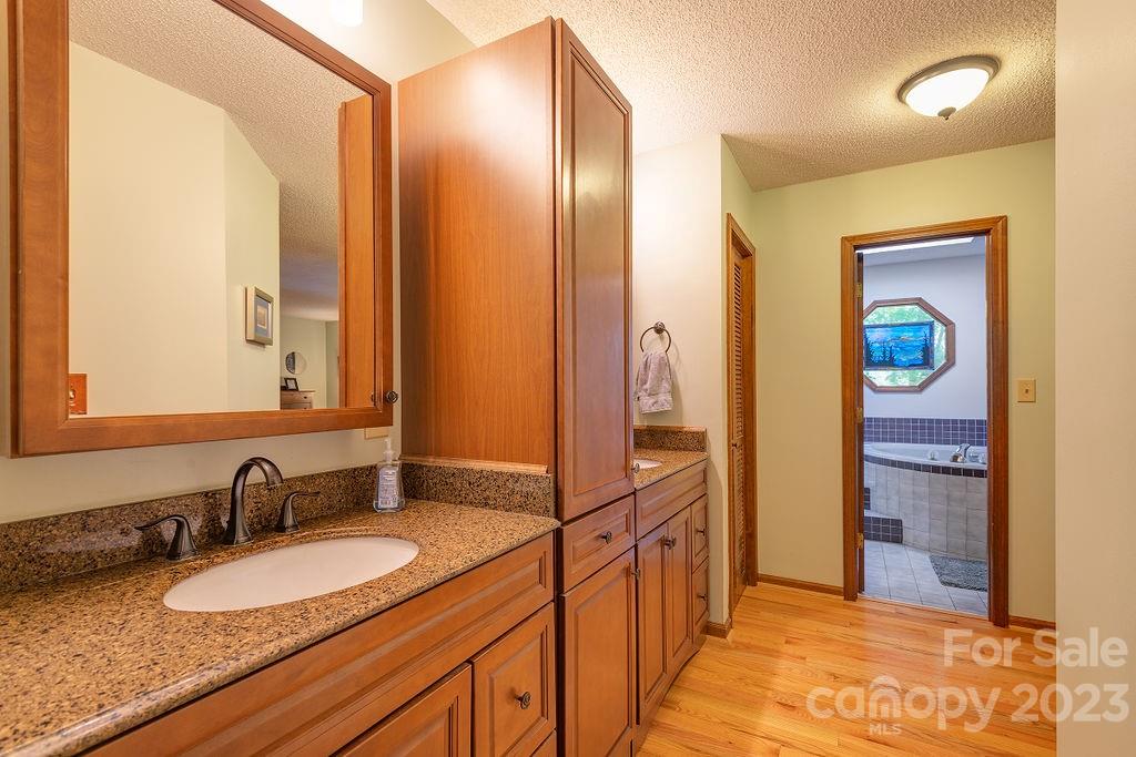 18 Brandywine Lane Asheville NC 28805