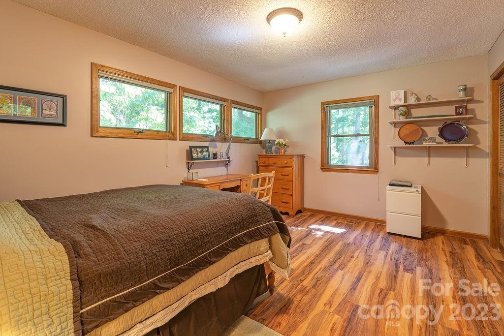 18 Brandywine Lane Asheville NC 28805