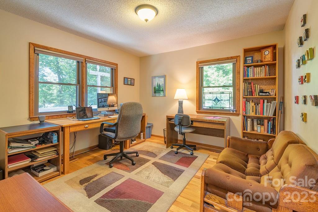 18 Brandywine Lane Asheville NC 28805