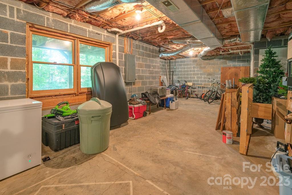 18 Brandywine Lane Asheville NC 28805