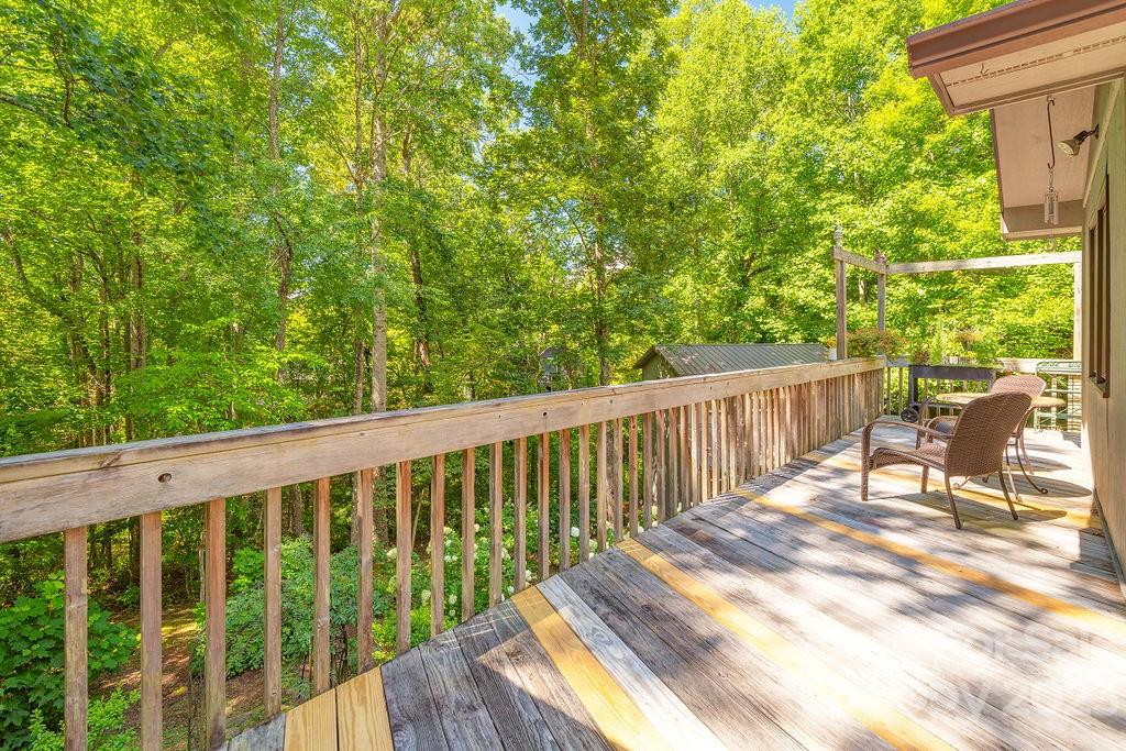 18 Brandywine Lane Asheville NC 28805