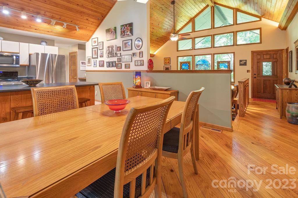 18 Brandywine Lane Asheville NC 28805