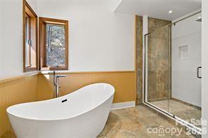 249 Starlin Mountain Road Bakersville NC 28705