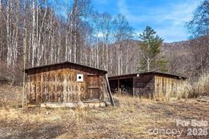 249 Starlin Mountain Road Bakersville NC 28705