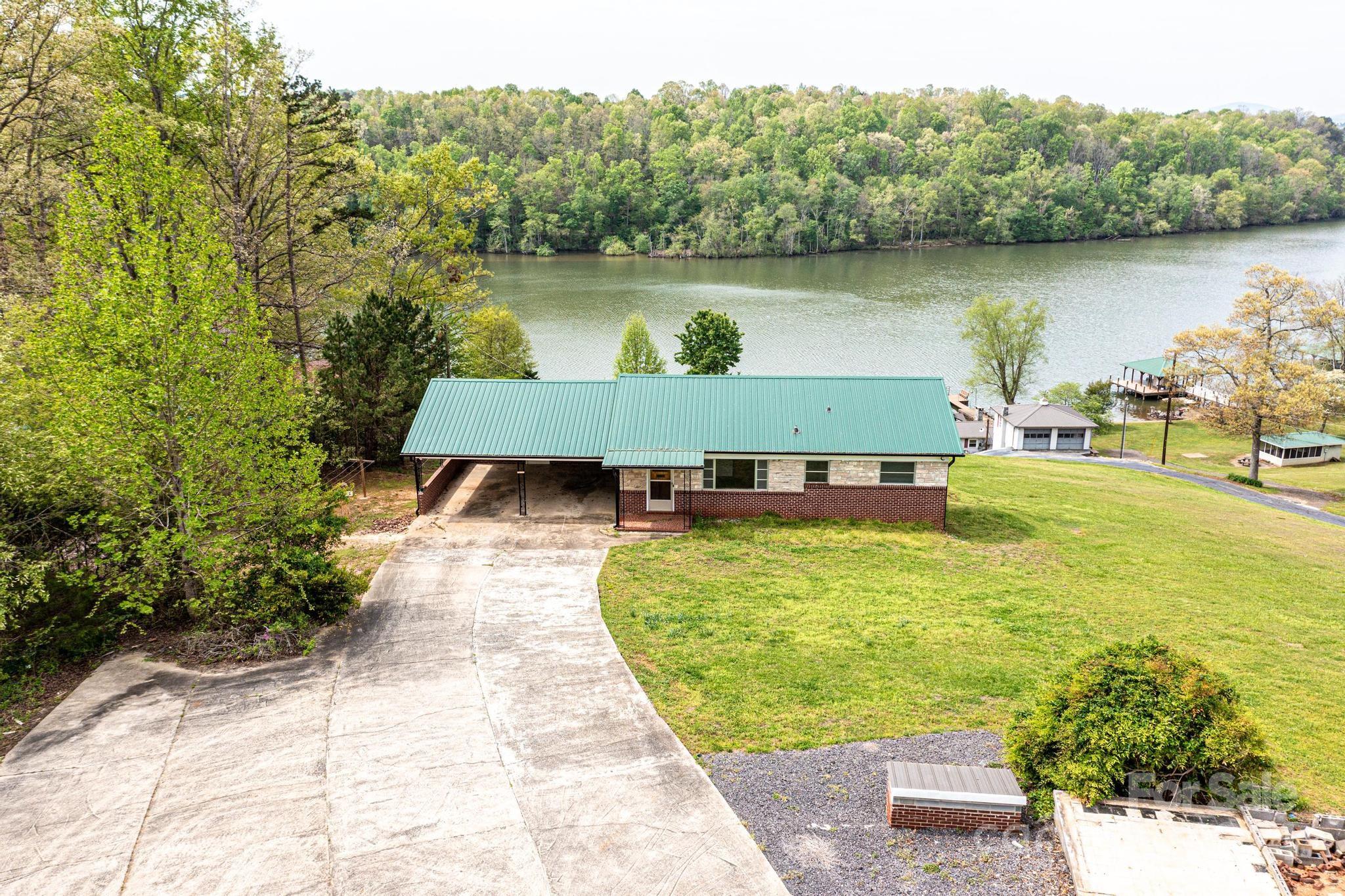4852 Midway Sand Road Hickory NC 28601