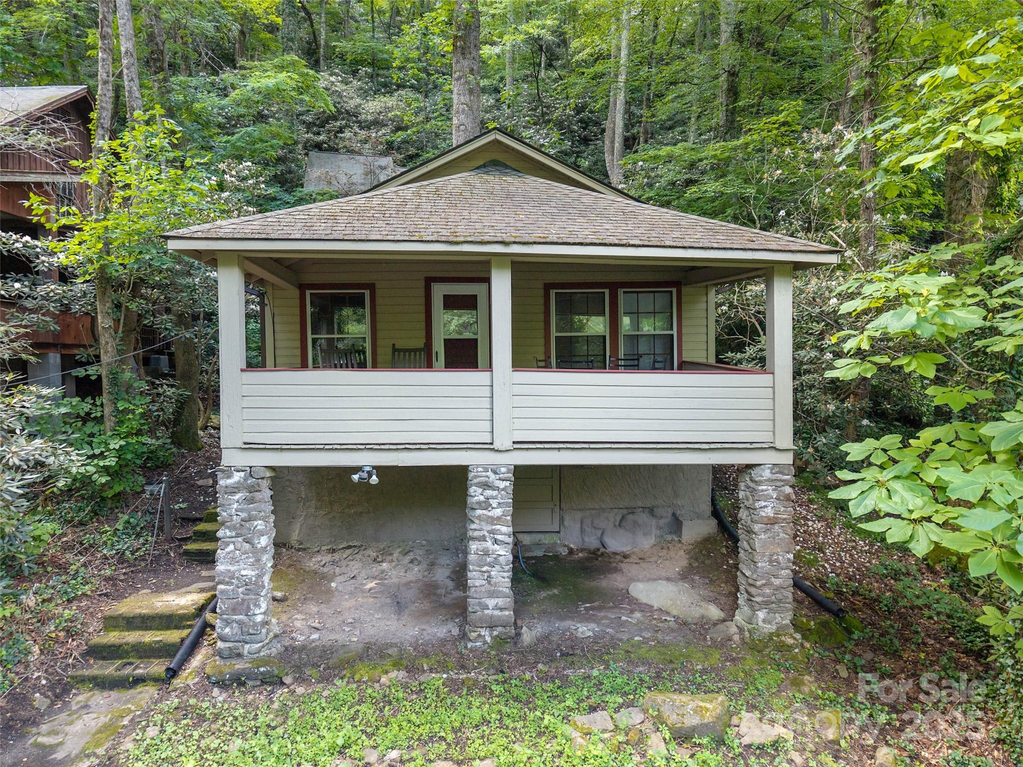 328 Texas Road Montreat NC 28757