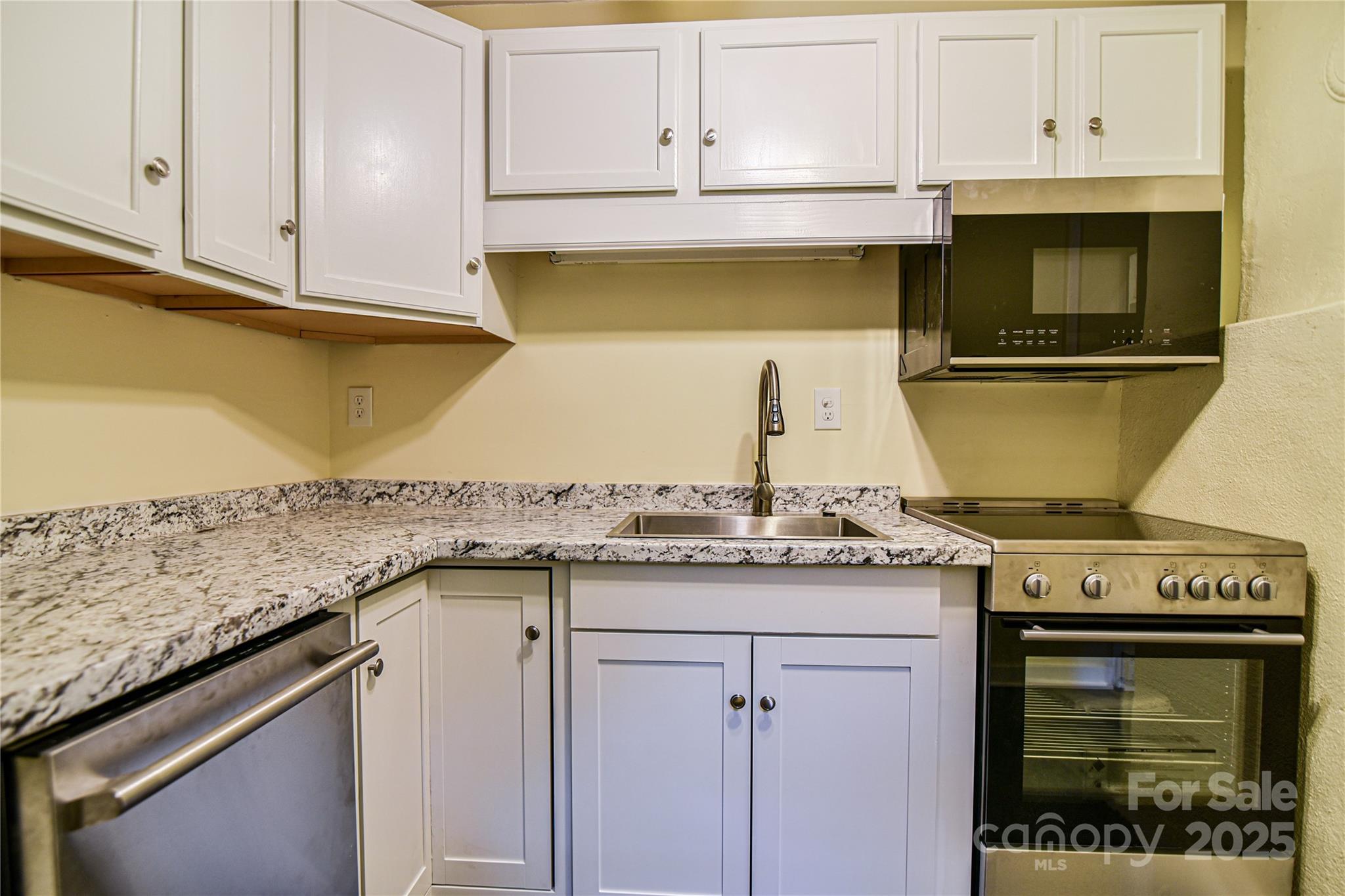 328 Texas Road Montreat NC 28757