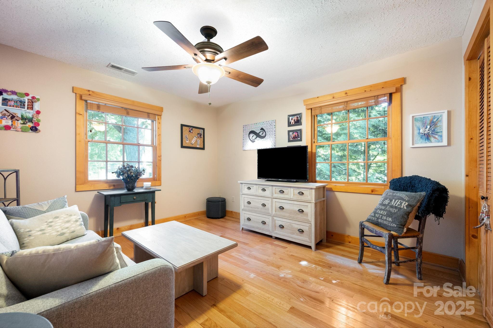 1 Buckingham Court Asheville NC 28803