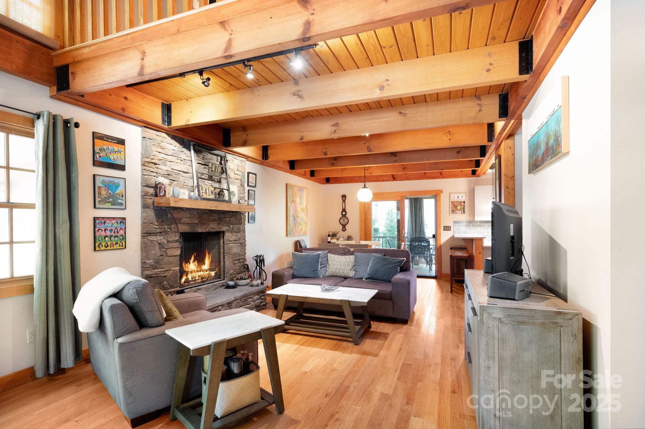 1 Buckingham Court Asheville NC 28803