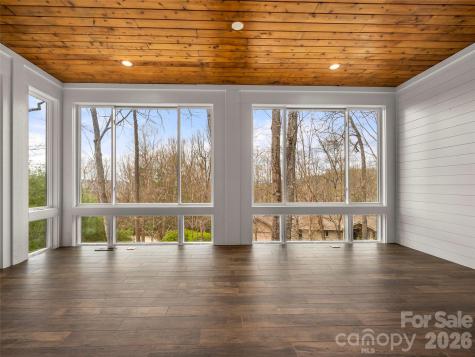 69 Old Hickory Trail Hendersonville NC 28739