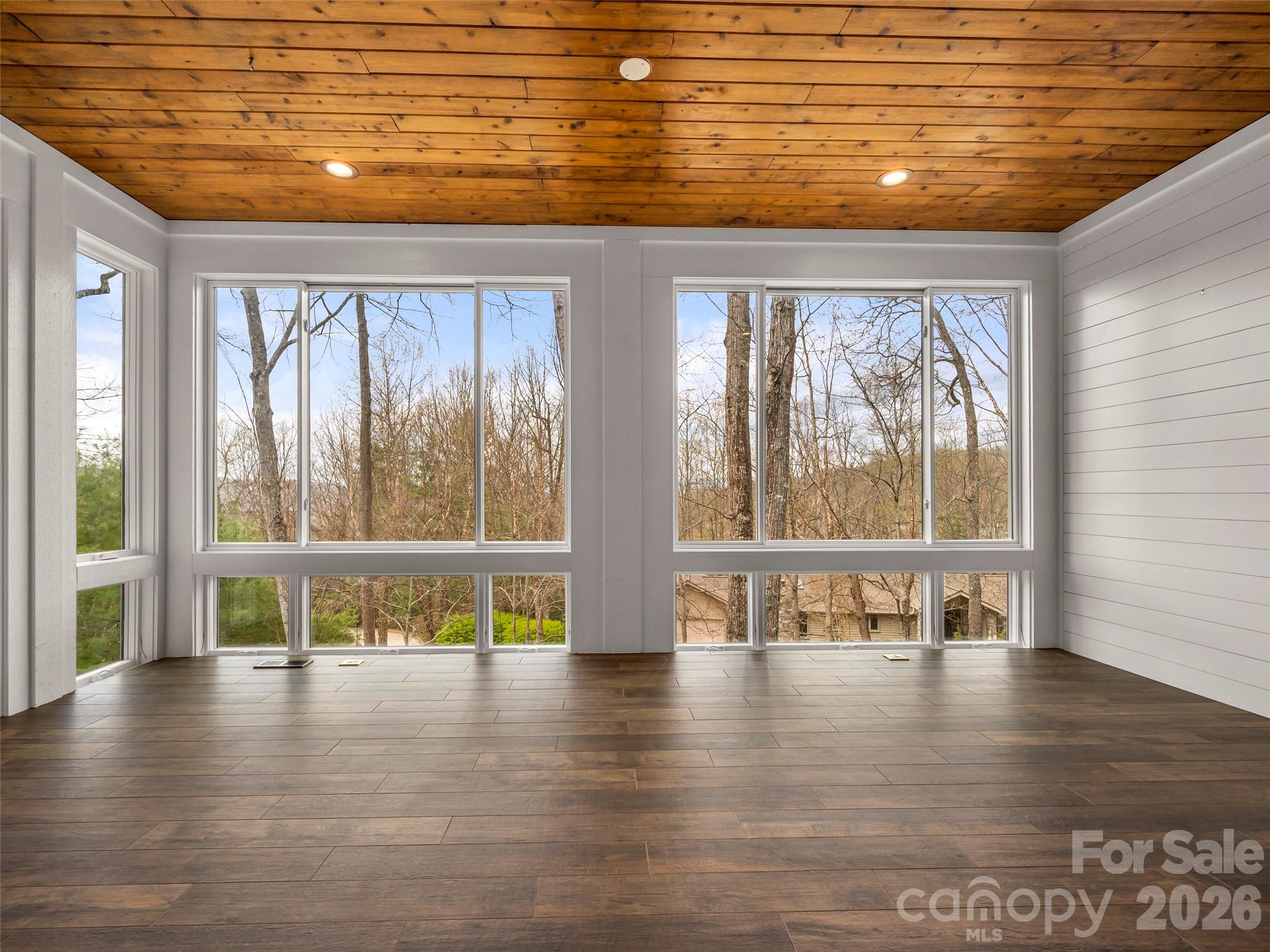 69 Old Hickory Trail Hendersonville NC 28739