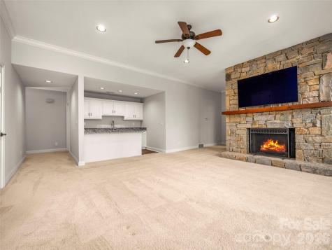 69 Old Hickory Trail Hendersonville NC 28739