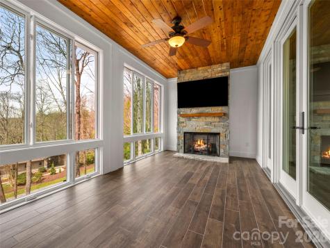 69 Old Hickory Trail Hendersonville NC 28739