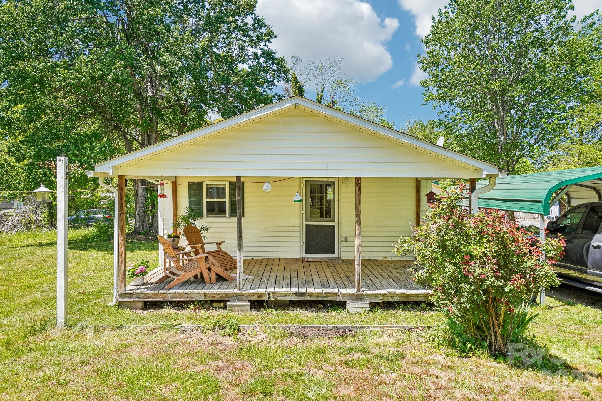 235 Gull Avenue East Flat Rock NC 28726