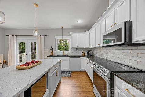 18 Oak Springs Drive Arden NC 28704