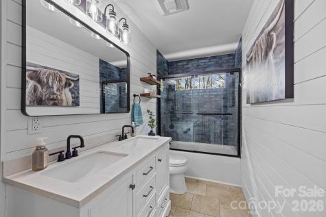 18 Oak Springs Drive Arden NC 28704